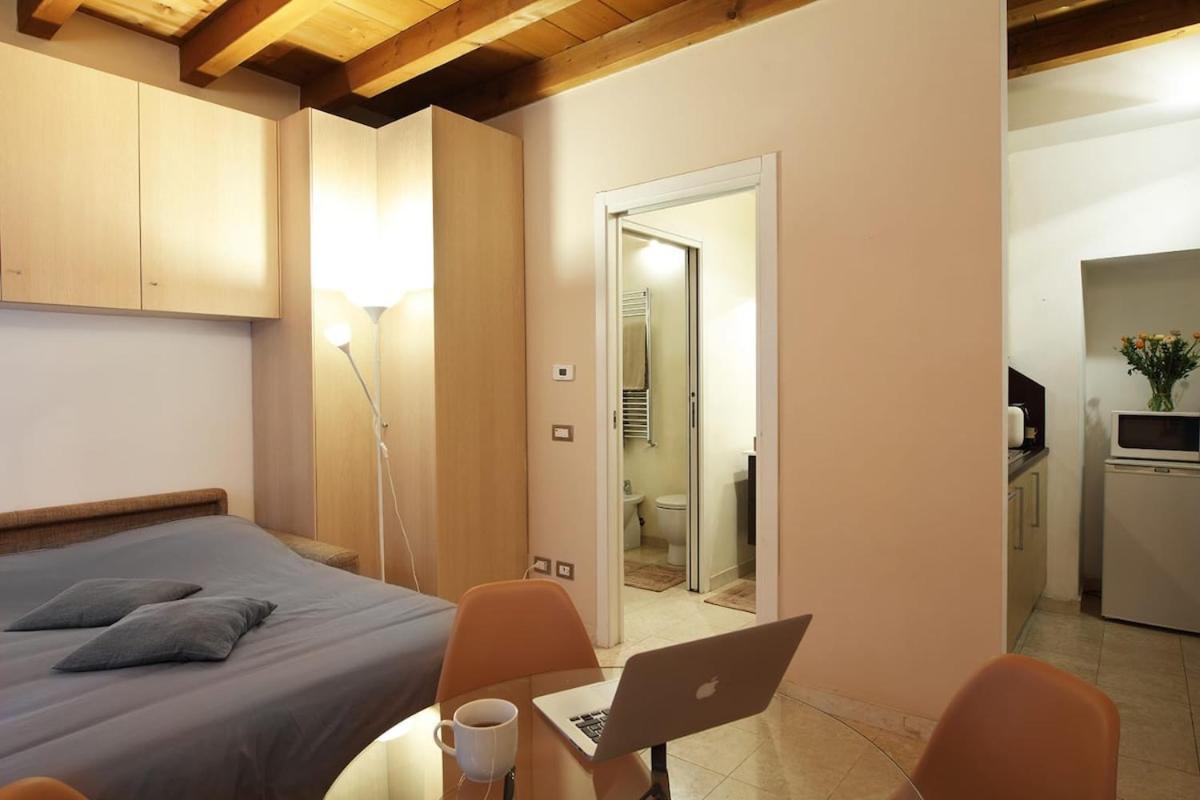 Miro-canonica 41, Apartamento *